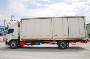 หกล้อตู้สิบบาน HINO FG8J 240 แรง ปี 2561 (4378)