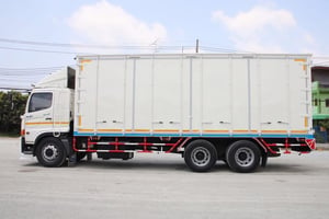 สิบล้อตู้สิบบาน HINO FL8J  260 แรงม้า ปี 2561  (2717)