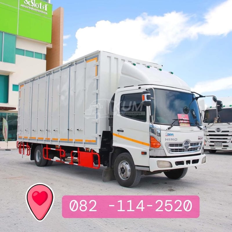 HINO FC 175แรงม้า รถบรรทุก 6ล้อ ตู้แห้ง ปี2013