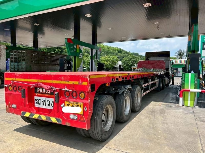 UD GWE 293แรงม้า รถบรรทุก 10ล้อ พ่วงแม่ลูก ปี2023 เลขไมล์ 250,200 กม. UD GWE 293แรงม้า รถบรรทุก 10ล้อ พ่วงแม่ลูก ปี2023 เลขไมล์ 250,200 กม.