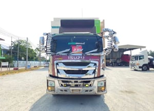 ISUZU FTR 240แรงม้า รถบรรทุก 6ล้อ พ่วงแม่ลูก ปี2022 เลขไมล์ 188,400 กม. ISUZU FTR 240แรงม้า รถบรรทุก 6ล้อ พ่วงแม่ลูก ปี2022 เลขไมล์ 188,400 กม.