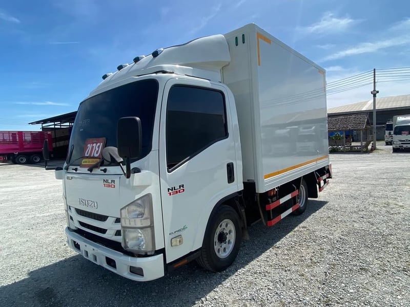 ISUZU NLR 130แรงม้า รถบรรทุก 4ล้อ ตู้เย็น ปี2019