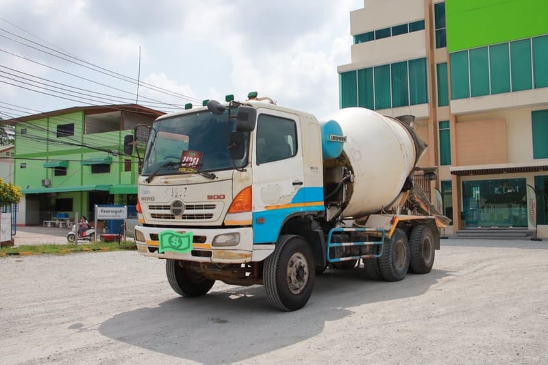 สิบล้อโม่ปูน HINO 330 แรงม้า ปี 55 (0741)