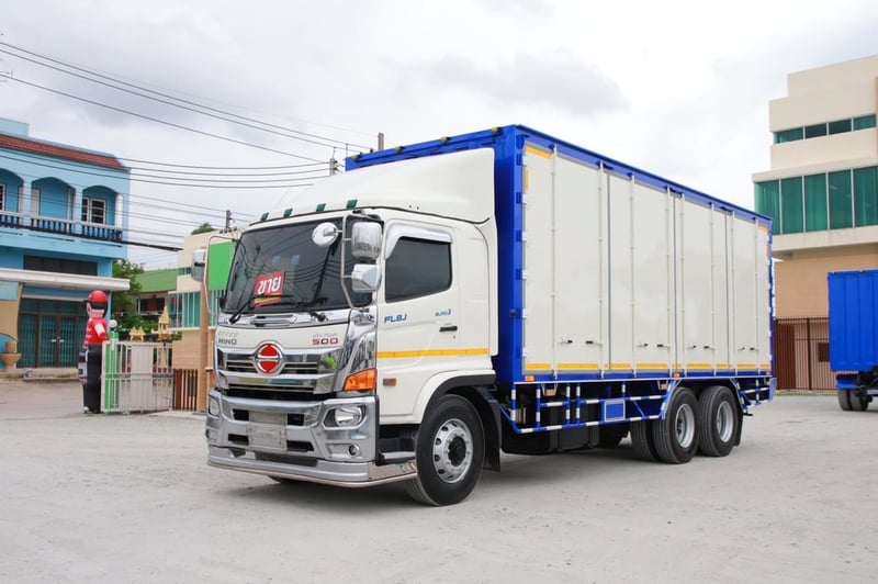 สิบล้อตู้สิบบาน HINO  FL8J 260 แรง ปี 2565 (7642)