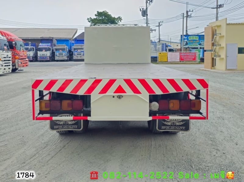 HINO FL 260แรงม้า รถบรรทุก 10ล้อ พื้นเรียบ ปี2017 HINO FL 260แรงม้า รถบรรทุก 10ล้อ พื้นเรียบ ปี2017