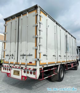 หกล้อตู้สิบบาน ISUZU FTR 240 แรง ปี 2555 (5404)