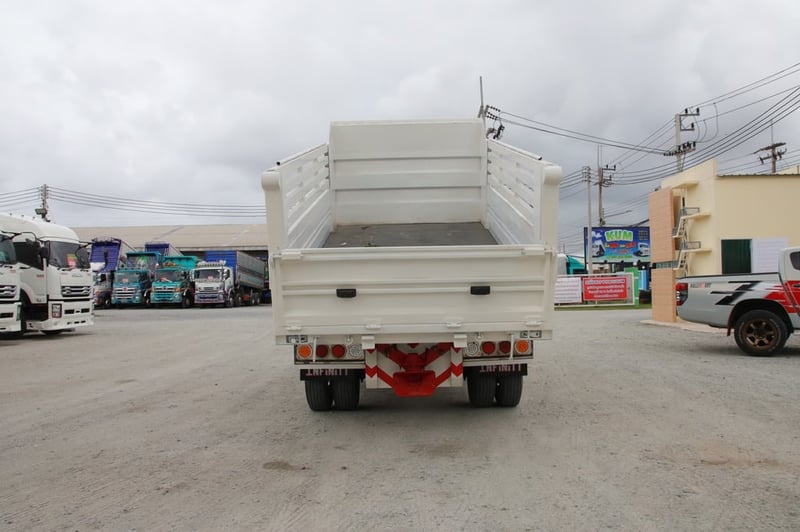 หกล้อดั้มพ์ HINO FC9J 210 แรง ปี 2564 (3210)