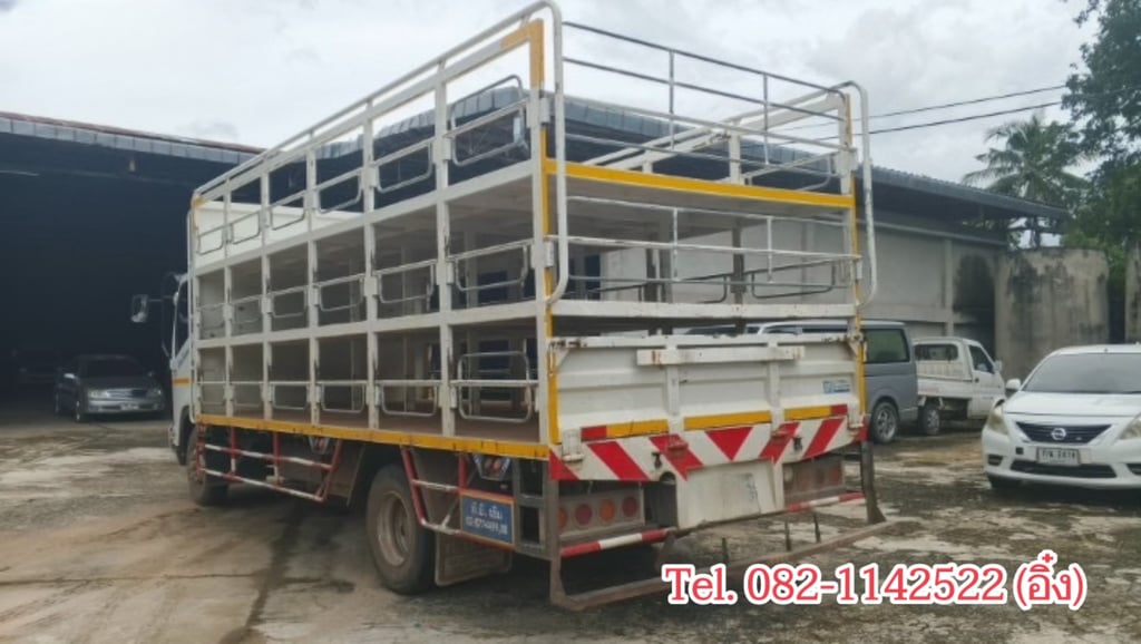 หกล้อบรรทุกน้ำดื่ม Isuzu FRR 190 ปี 64 (4513) หกล้อบรรทุกน้ำดื่ม Isuzu FRR 190 ปี 64 (4513)