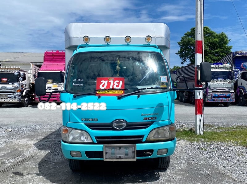 หกล้อสองแถว HINO XZU 150 แรง ปี 2563  (5876)