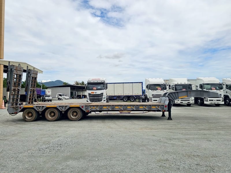 หางโรเบท สามเพลา อู่ IAA by NJ ปี 2565 (9576) หางโรเบท สามเพลา อู่ IAA by NJ ปี 2565 (9576)