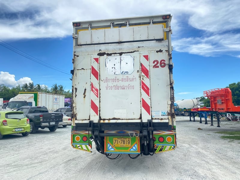💥รถเข้าใหม่ Vายตัด 1,490,000 บาท💥 หกล้อตู้สิบบาน ISUZU FTR 240 แรง ปี 61 (7819) 💥รถเข้าใหม่ Vายตัด 1,490,000 บาท💥 หกล้อตู้สิบบาน ISUZU FTR 240 แรง ปี 61 (7819)