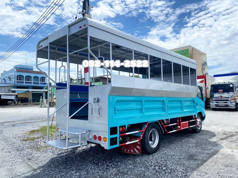 หกล้อสองแถว HINO XZU 150 แรง ปี 2563  (5876)