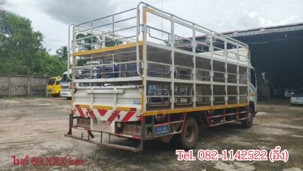 หกล้อบรรทุกน้ำดื่ม  Isuzu FRR 190 ปี 64 (4513)