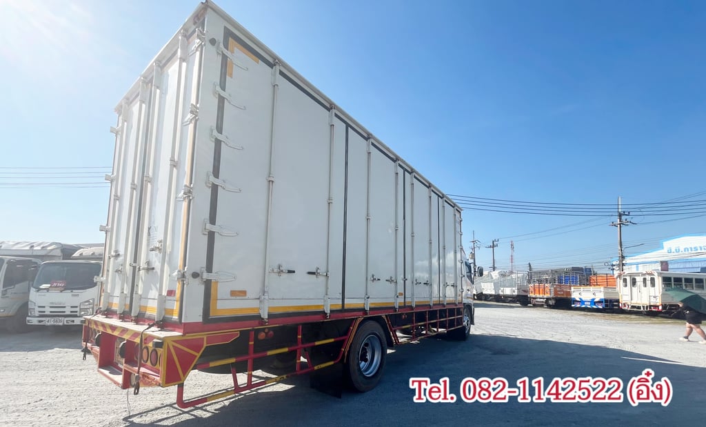 หกล้อตู้สิบบาน Hino FG8J 212 ปี 56 (0988) หกล้อตู้สิบบาน Hino FG8J 212 ปี 56 (0988)