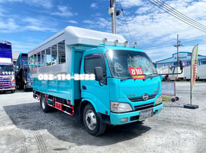 หกล้อสองแถว HINO XZU 150 แรง ปี 2563  (5876)