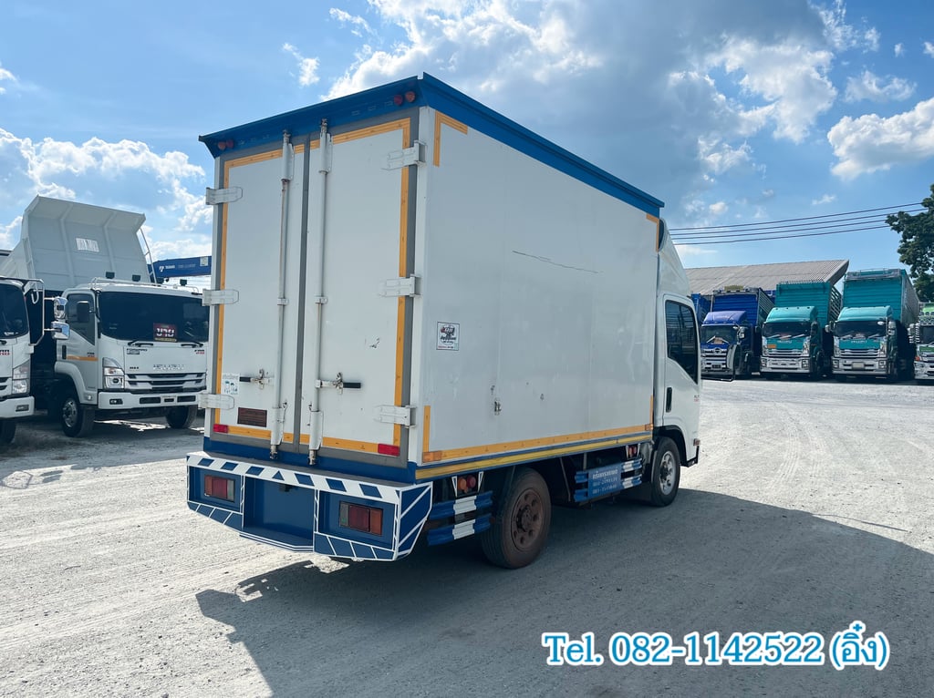 สี่ล้อตู้ ISUZU NLR 104 แรง ปี 2564 (4519) สี่ล้อตู้ ISUZU NLR 104 แรง ปี 2564 (4519)