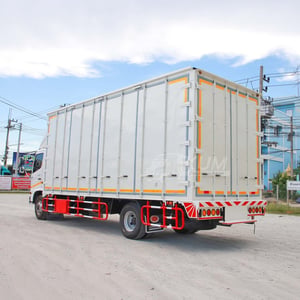 HINO FC 175แรงม้า รถบรรทุก 6ล้อ ตู้แห้ง ปี2013