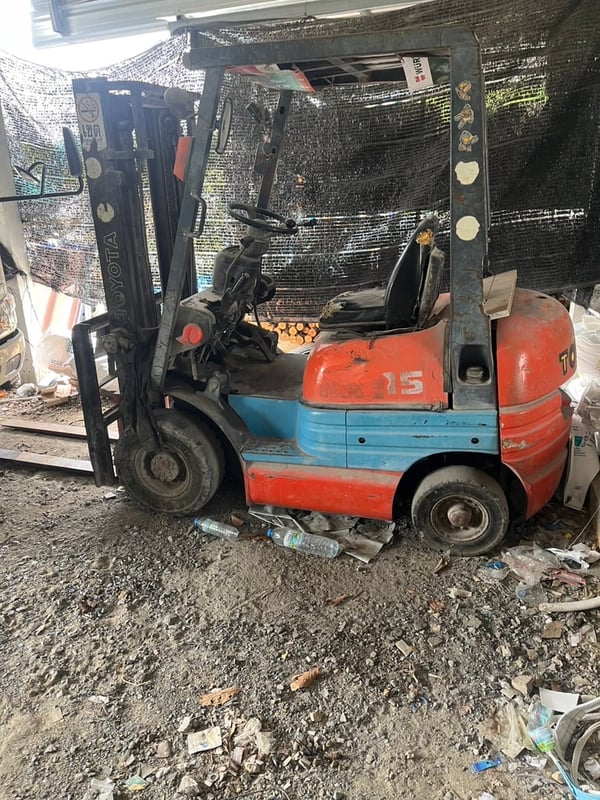 ขายโฟล์คลิฟท์ 1.5 ตัน 43000 เครื่องเบนซิน ขายโฟล์คลิฟท์ 1.5 ตัน 43000 เครื่องเบนซิน