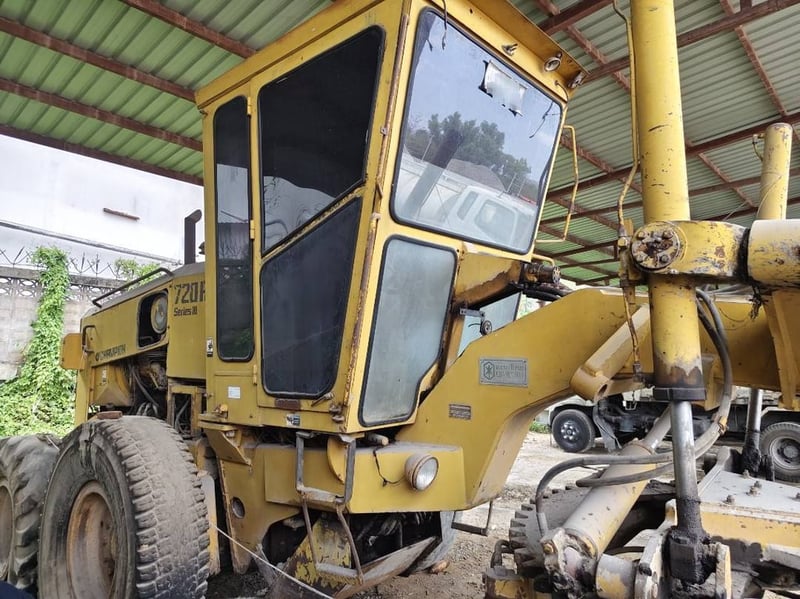 รถเกรดแชมป์เปี้ยน720A-5 เครื่องคัมมิ่นเทอร์โบ ใบมีด14ฟุต เอวอ่อน เอกสารเล่มทะเบียน ราคาถูกมาก