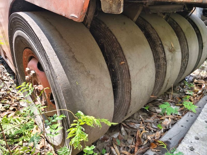 ขายด่วน รถบด9ล้อยาง Sakai พวงมาลัยสั้น เครื่องอีซูซุ ยางดีทุกเส้น ทะเบียนพร้อมโอน ใช้งานได้ปกติ ราคาถูกมากๆ ขายด่วน รถบด9ล้อยาง Sakai พวงมาลัยสั้น เครื่องอีซูซุ ยางดีทุกเส้น ทะเบียนพร้อมโอน ใช้งานได้ปกติ ราคาถูกมากๆ