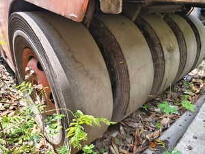 ขายด่วน รถบด9ล้อยาง Sakai พวงมาลัยสั้น เครื่องอีซูซุ ยางดีทุกเส้น ทะเบียนพร้อมโอน ใช้งานได้ปกติ ราคาถูกมากๆ ขายด่วน รถบด9ล้อยาง Sakai พวงมาลัยสั้น เครื่องอีซูซุ ยางดีทุกเส้น ทะเบียนพร้อมโอน ใช้งานได้ปกติ ราคาถูกมากๆ