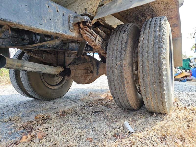 ขายด่วน ISUZU FSR11HK 160แรงม้า รถ6ล้อ บรรทุกน้ำ6,000ลิตร ปี1996 เล่มทะเบียนพร้อม รถใช้งานได้ ในราคาถูกมาก