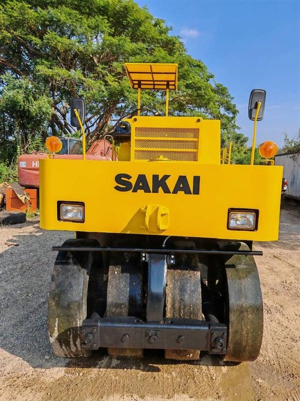 รถบด9ล้อยาง สภาพสวย ยางดี เบรคดี มีระบบสเปร์ยน้ำ เล่มทะเบียนพร้อมโอน ลงงานได้เลย ราคาเบาๆ รถบด9ล้อยาง สภาพสวย ยางดี เบรคดี มีระบบสเปร์ยน้ำ เล่มทะเบียนพร้อมโอน ลงงานได้เลย ราคาเบาๆ