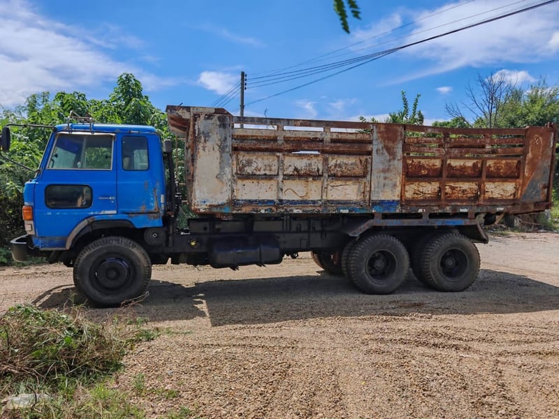 ท่านใดกำลังหารถดั้ม ไปใช้งานในราคาเบาๆ ขอแนะนำ ฮีโน่FM227 220แรงม้า 10ล้อ ดั้มพ์ ปี2002 รถพร้อมวิ่งทำงาน เก็บงานแล้ว ราคาถูกมากๆ