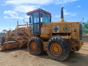 ขอยกประโยชน์ให้นักปั้นค่ะ รถเกรดKomatsu GD705-4 สภาพบอดี้โดยรวมสวยแห้งเดิมๆ เอวอ่อน ใบมีด14ฟุต ราคาเบาๆ