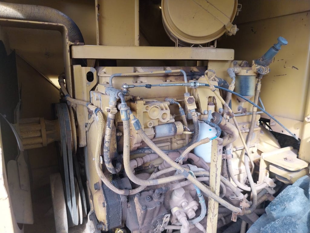 CAT CS563 ล้อหนาม 2เพลา เอกสารเล่มทะเบียน สภาพเก่านอกสวยเดิมๆ ใช้งานได้ดี อึดถึกทน ราคาถูกมาก