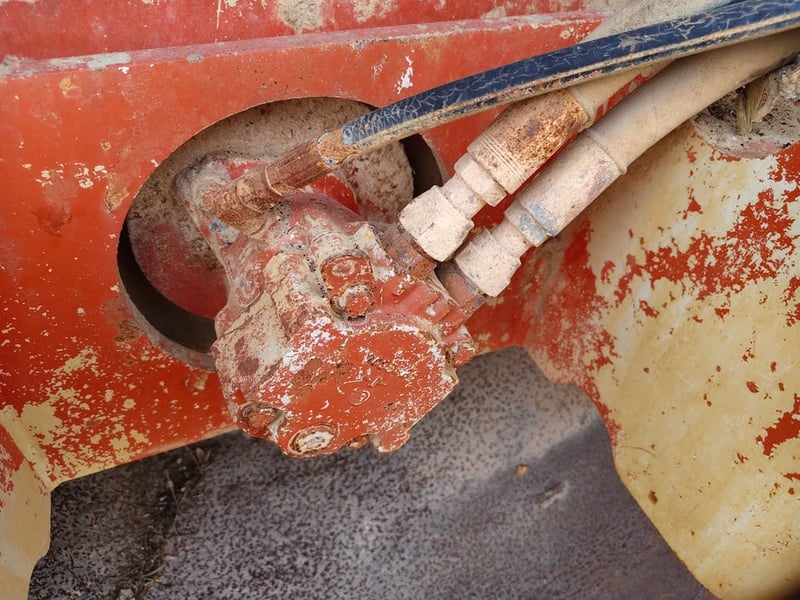 ขายด่วน รถบดอิงเกอร์โซแลนด์ รุ่นพิมพ์นิยม SD100D ตูดเท เอกสารเล่มทะเบียน รถใช้งานได้ ราคาถูกมากๆ