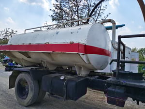 ขายด่วน ISUZU FSR11HK 160แรงม้า รถ6ล้อ บรรทุกน้ำ6,000ลิตร ปี1996 เล่มทะเบียนพร้อม รถใช้งานได้ ในราคาถูกมาก