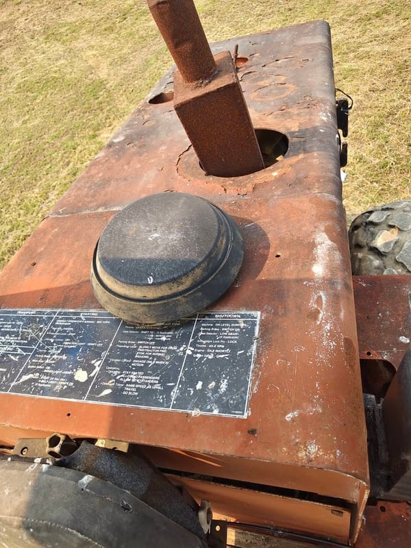 ขายด่วน รถบดอิงเกอร์โซแลนด์ รุ่นพิมพ์นิยม SD100D ตูดเท เอกสารเล่มทะเบียน รถใช้งานได้ ราคาถูกมากๆ