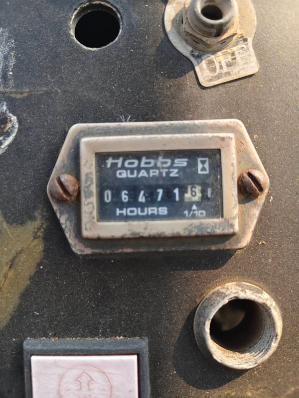 ขายด่วน รถบดอิงเกอร์โซแลนด์ รุ่นพิมพ์นิยม SD100D ตูดเท เอกสารเล่มทะเบียน รถใช้งานได้ ราคาถูกมากๆ