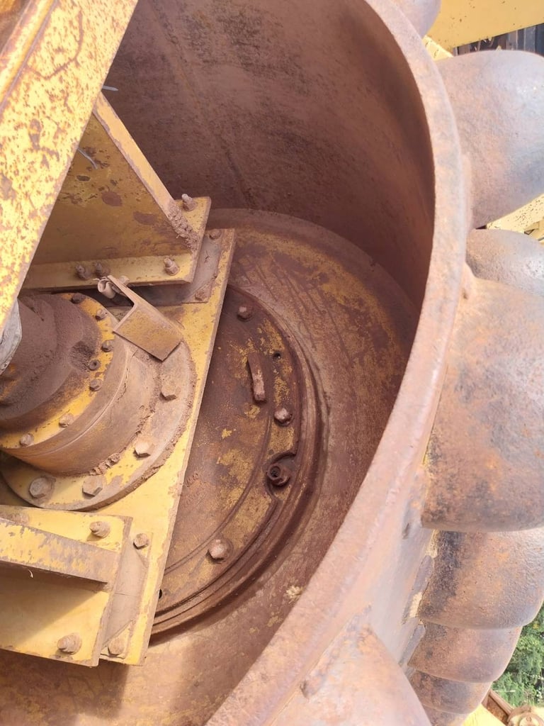 CAT CS563 ล้อหนาม 2เพลา เอกสารเล่มทะเบียน สภาพเก่านอกสวยเดิมๆ ใช้งานได้ดี อึดถึกทน ราคาถูกมาก