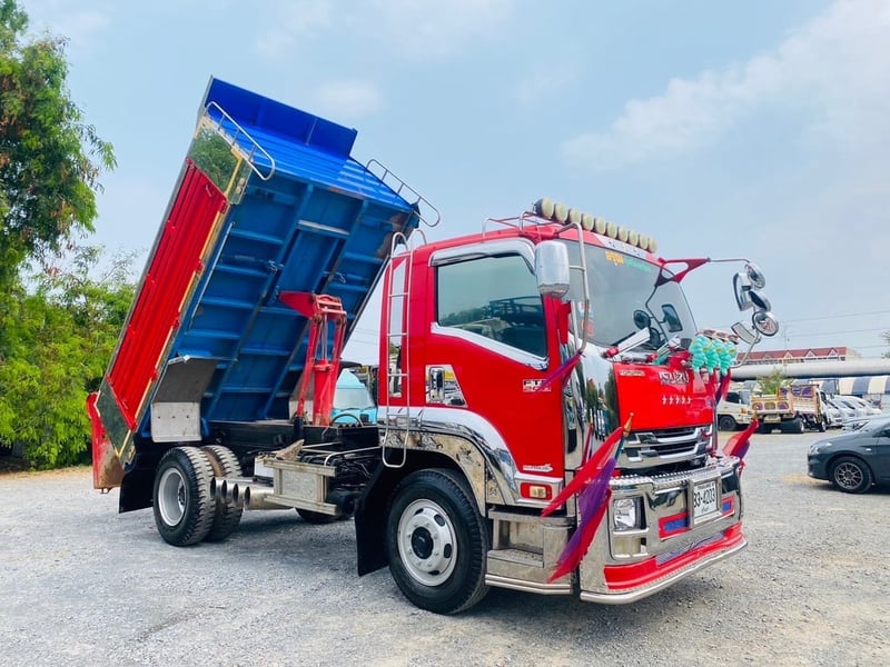 อีซูซุ 6ล้อดัมพ์ ยาง900 เลขไมล์แท้