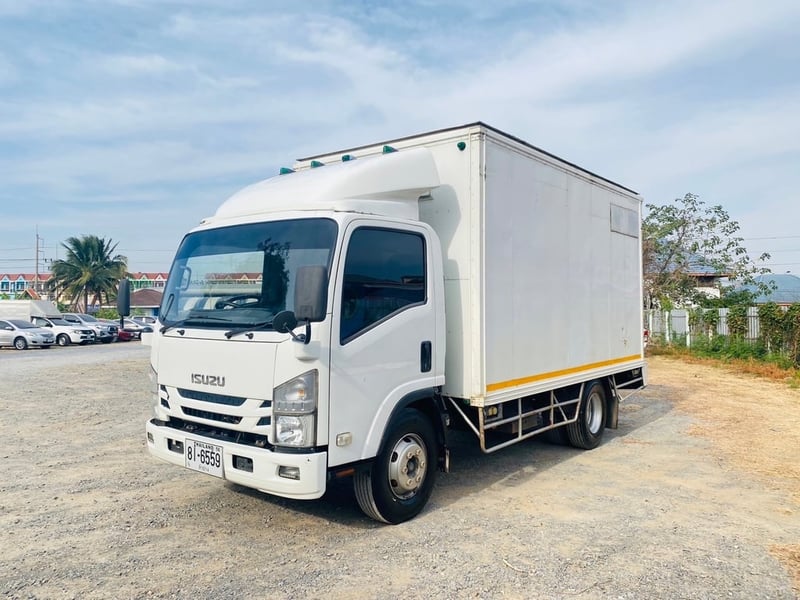  6ล้อ ตู้บรรทุก รถห้างแท้