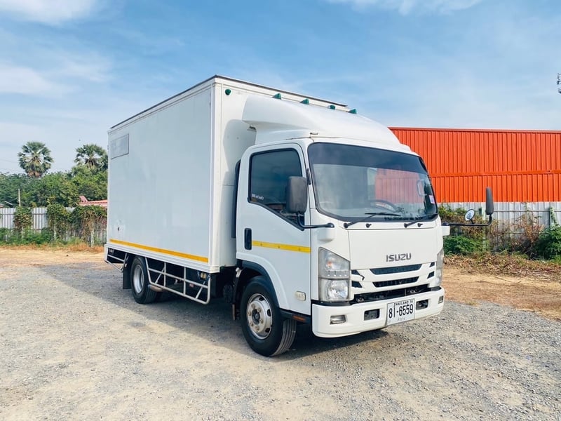  6ล้อ ตู้บรรทุก รถห้างแท้