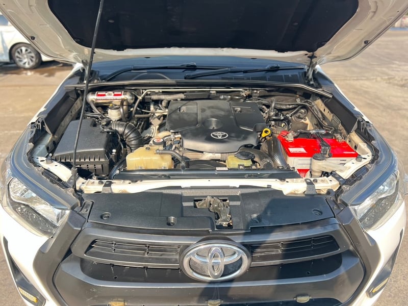 Toyota Revo 2.4 ตู้แห้ง 