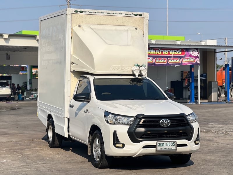 Toyota Revo 2.4 ตู้แห้ง 