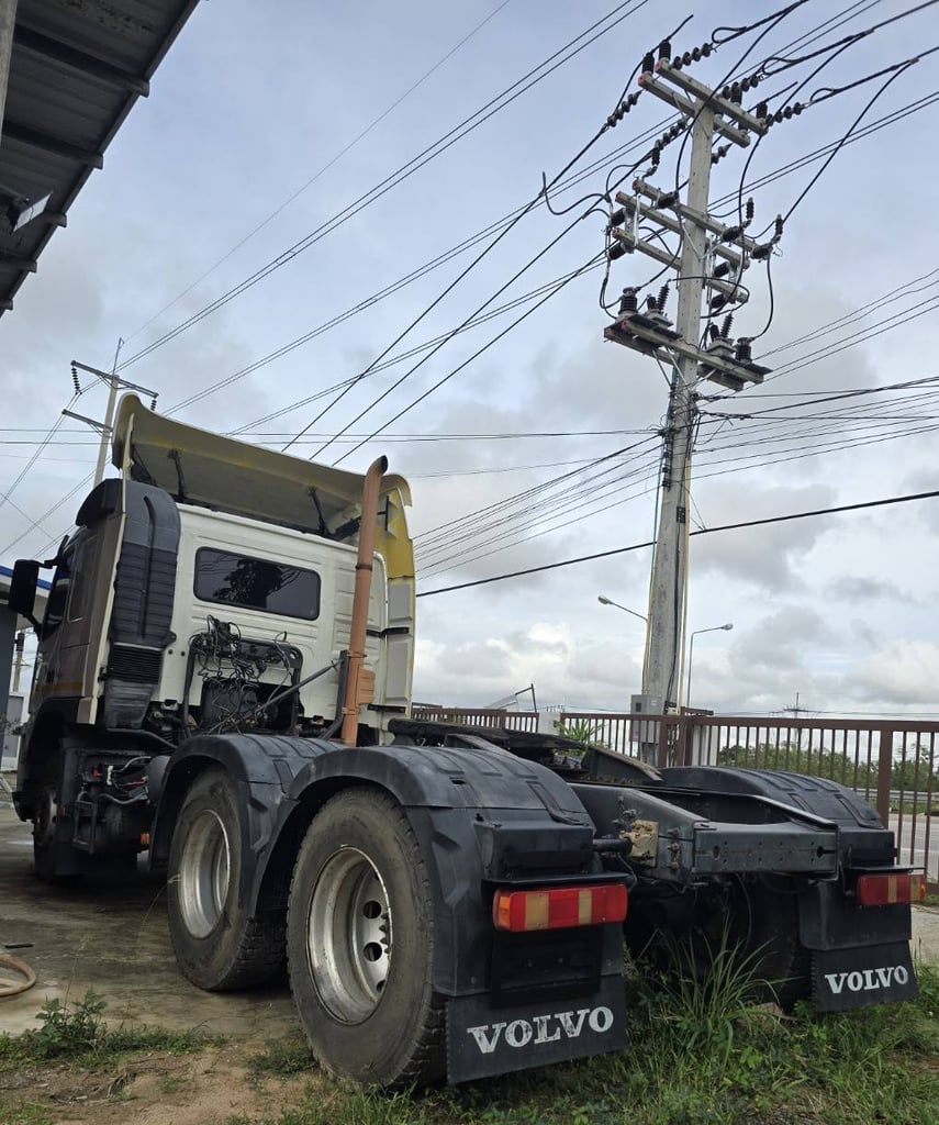VOLVO FM 400แรงม้า รถบรรทุก หัวลาก 10ล้อ หัวลาก เฉพาะหัว ปี2012 VOLVO FM 400แรงม้า รถบรรทุก หัวลาก 10ล้อ หัวลาก เฉพาะหัว ปี2012