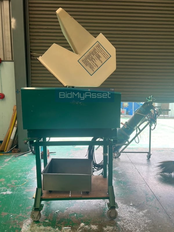 ขายด่วน! เครื่องบดพลาสติก