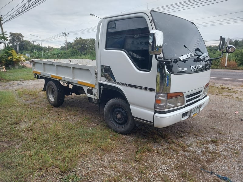 ขาย nkr 4 ล้อกลาง  195,000บาท ตามสภาพ ต่อรองได้ตามสมควร