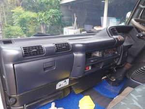 ขาย nkr 4 ล้อกลาง  195,000บาท ตามสภาพ ต่อรองได้ตามสมควร