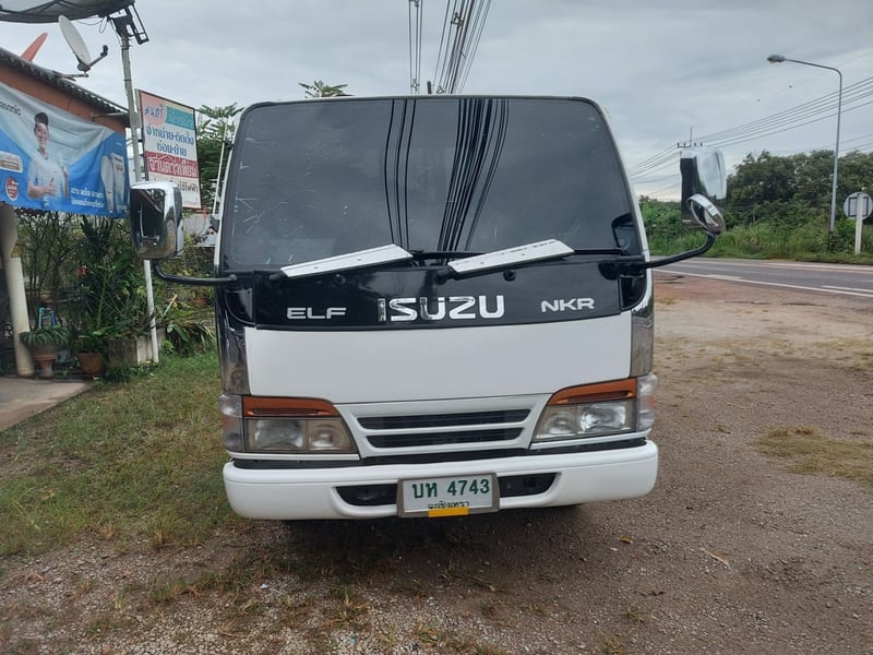 ขาย nkr 4 ล้อกลาง  195,000บาท ตามสภาพ ต่อรองได้ตามสมควร