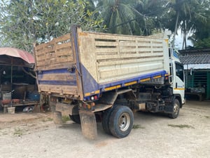 ISUZU FRR 210 แรงม้า รถบรรทุก 6 ล้อ ดั้มพ์ PANUS ปี2022  ขายดาวน์ 200,000 บาท