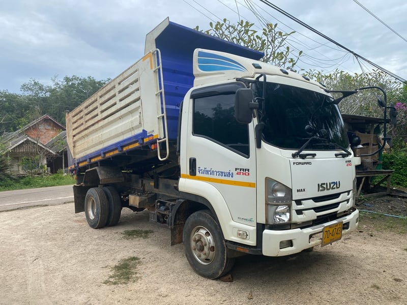 ISUZU FRR 210 แรงม้า รถบรรทุก 6 ล้อ ดั้มพ์ PANUS ปี2022  ขายดาวน์ 200,000 บาท