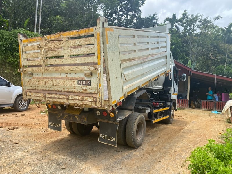 ISUZU FRR 210 แรงม้า รถบรรทุก 6 ล้อ ดั้มพ์ PANUS ปี2023   ขายดาวน์ 140,000 บาท