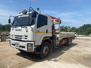 ISUZU FTR 240HP รถบรรทุก 6 ล้อ กระบะติดเครน ปี2017 พร้อมใช้งาน ISUZU FTR 240HP รถบรรทุก 6 ล้อ กระบะติดเครน ปี2017 พร้อมใช้งาน