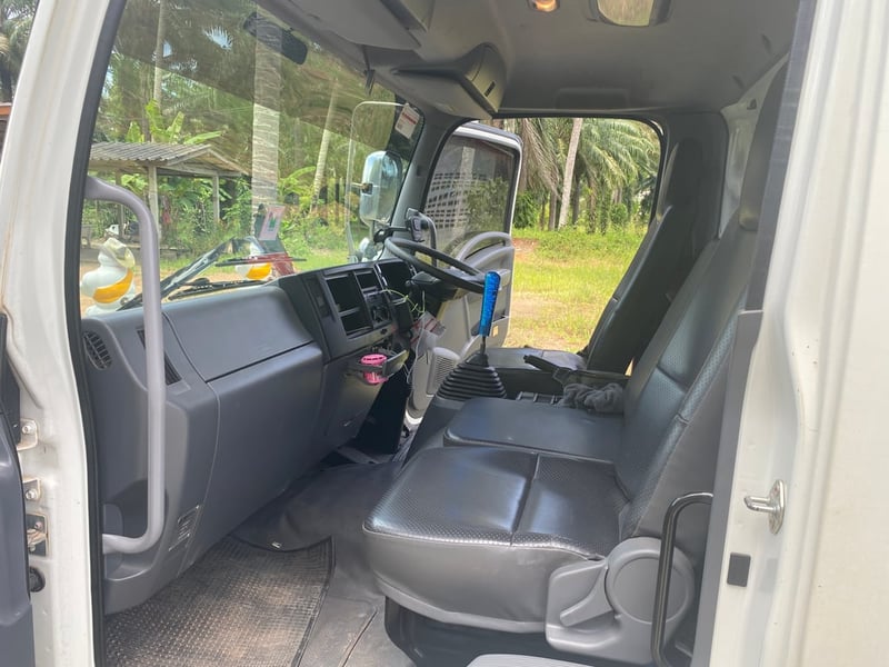 ISUZU FRR 210 แรงม้า รถบรรทุก 6 ล้อ ดั้มพ์สามมิตร ปี2023 